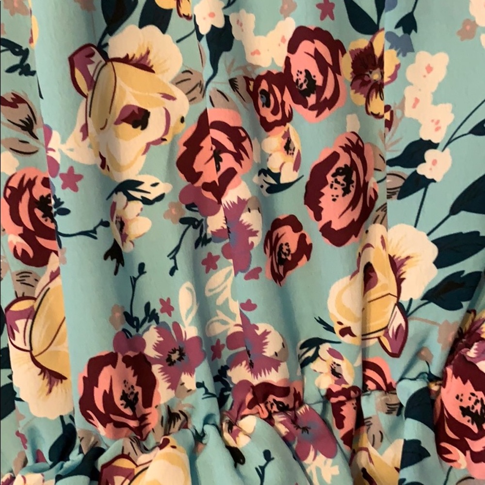 Dress - Picture 3 of 4